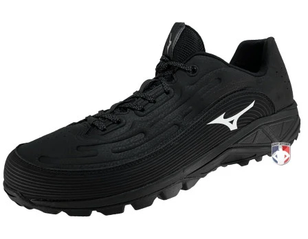 Mizuno Ambition 3 All-Surface All-Black Low-Cut Field Shoes